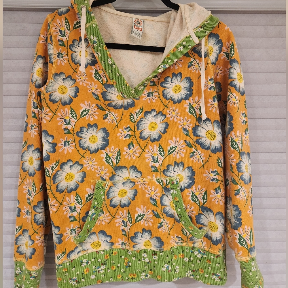 Lucky Brand sweatshirt SMALL